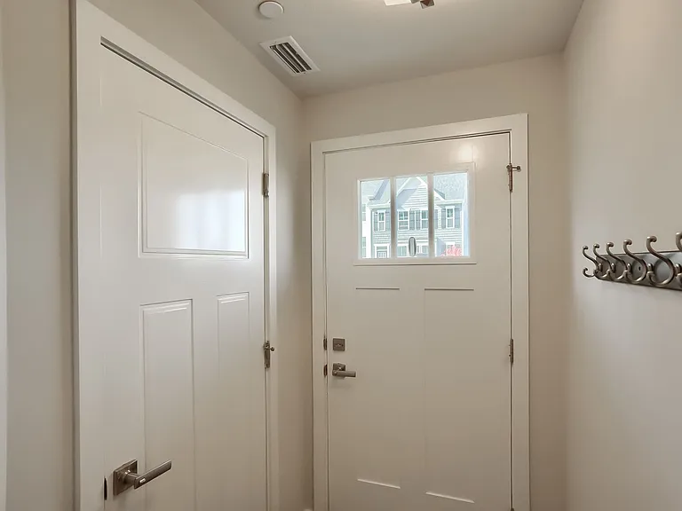 137 Moyer Hill Dr — Photo 4