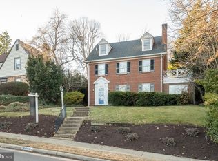 6048 Woodmont Rd, Alexandria, VA 22307