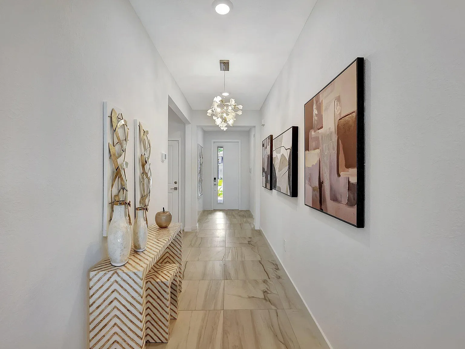 4 bed, 2.0 bath, 2032 sqft, $4,500 — Photo 3
