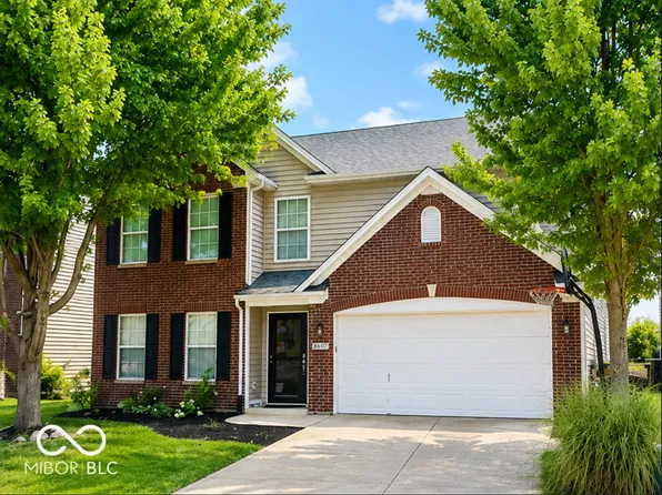 8867 N White Tail Trl, McCordsville, IN 46055