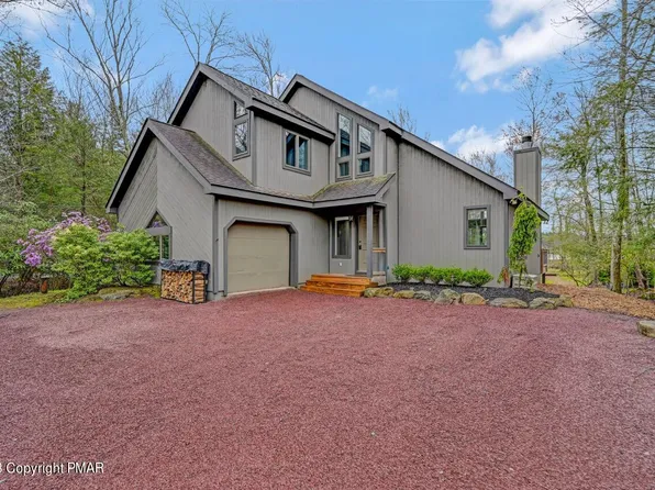 6124 Lakeview Dr, Pocono Pines, PA 18350