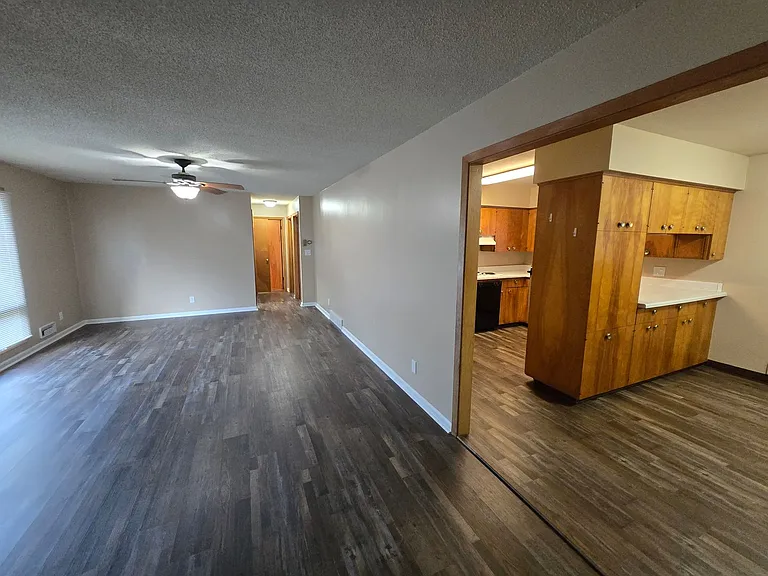322 Webster St — Photo 11