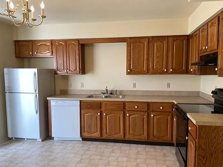 4709 Maple Ave — Photo 2