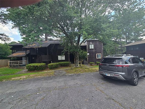 2nd image of 29 Quail Run #B