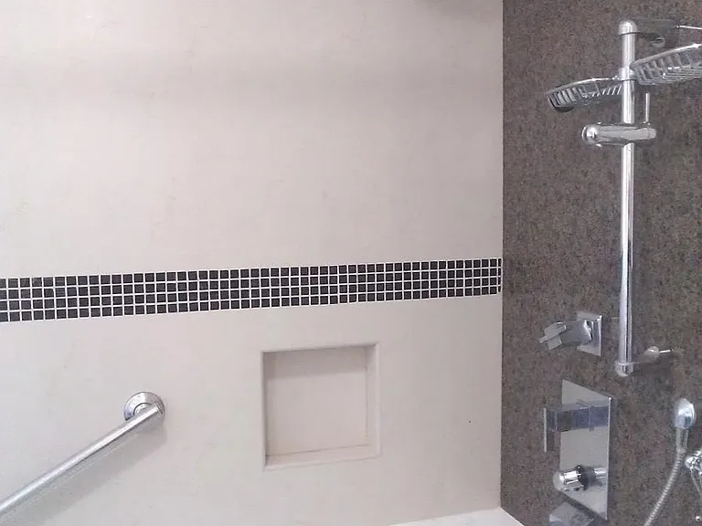 9250 Towne Centre Dr #7 — Photo 4