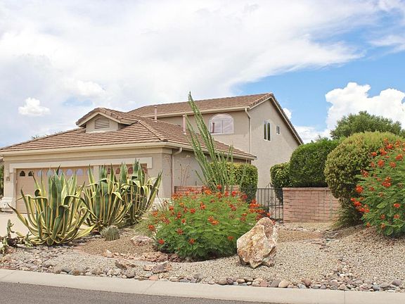 3rd image of 978 N Cowboy Canyon Dr