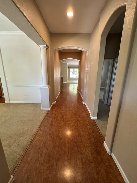 3 bed, 2043 sqft, $2,700 — Photo 3