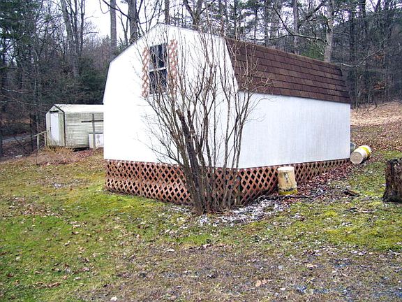 5th image of 18383 Buffalo Clover Ln