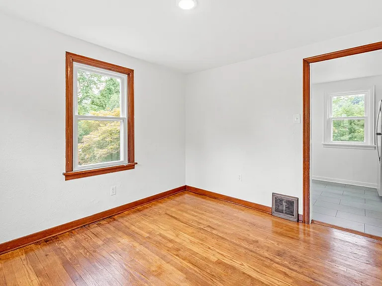 274 Idlewood Rd — Photo 14