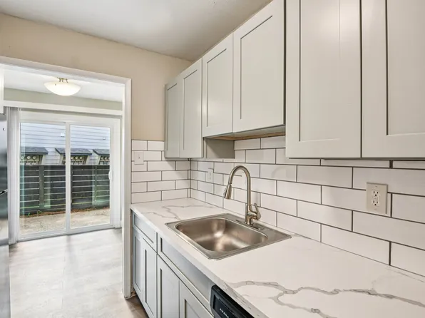 The Grove at Pinemont