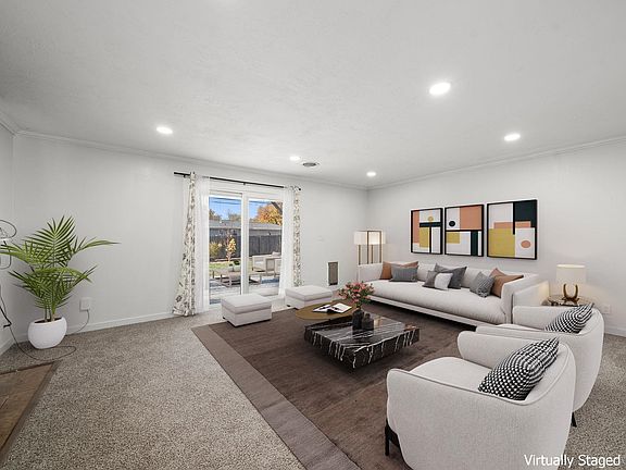 5th image of 3021 S Hawthorne Ave