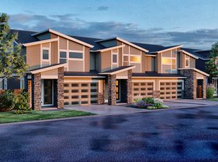 2642 NW Rippling River Ct NW, Bend, OR 97703