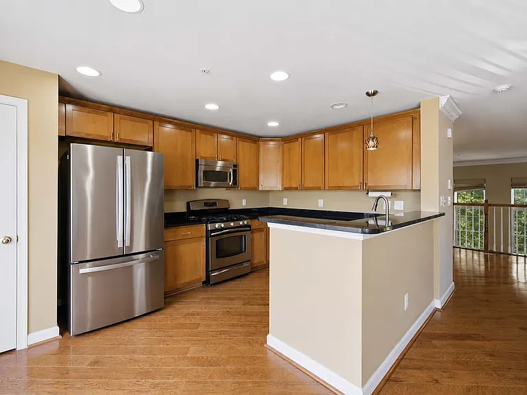 4473 Beacon Grove Cir #B — Photo 17