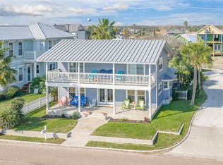 1417 S Water St, Rockport, TX 78382