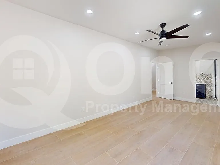 722 N Tucson Blvd — Photo 9