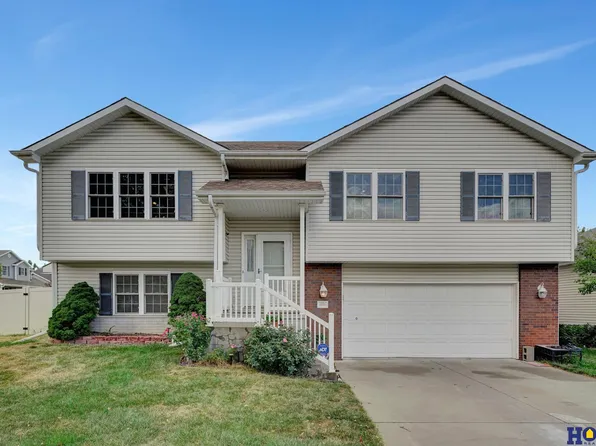 1535 SW 26th St, Lincoln, NE 68522