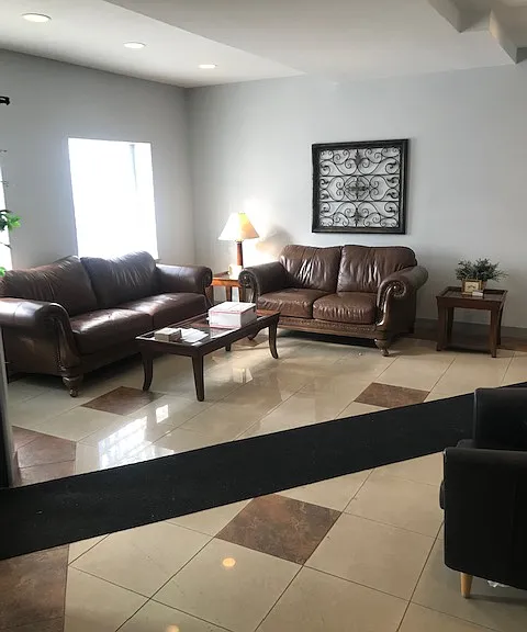 2120 W Washington Blvd #204 — Photo 17