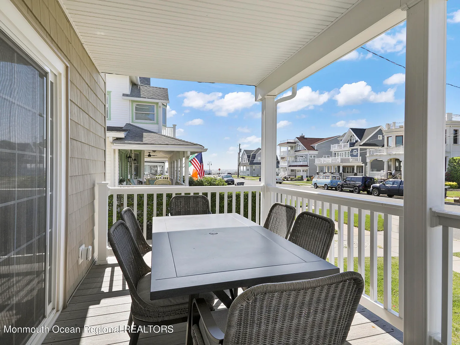 3 bed, 1100 sqft, $2,750 — Photo 1