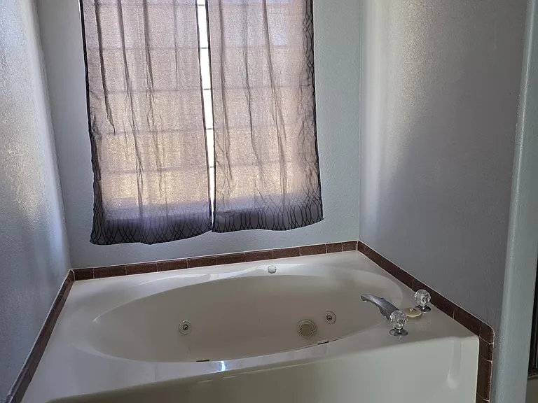 Master bathroom 2