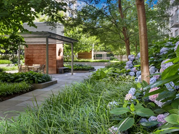 1277 East 14th Street image 14 of 42