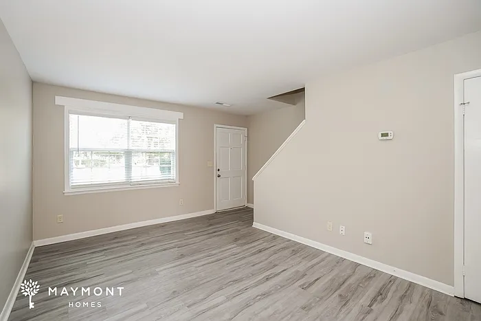2 bed, 1.5 bath, 900 sqft, $2,045 — Photo 4