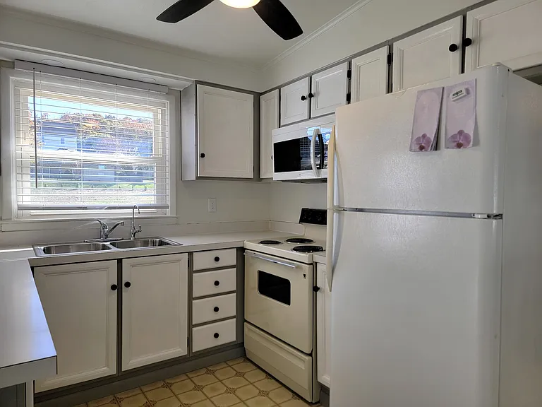 1290 Sheep Hill Rd — Photo 12