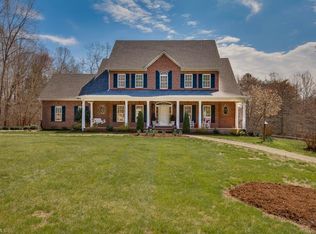 1750 Stonefield Ln, Clemmons, NC 27012