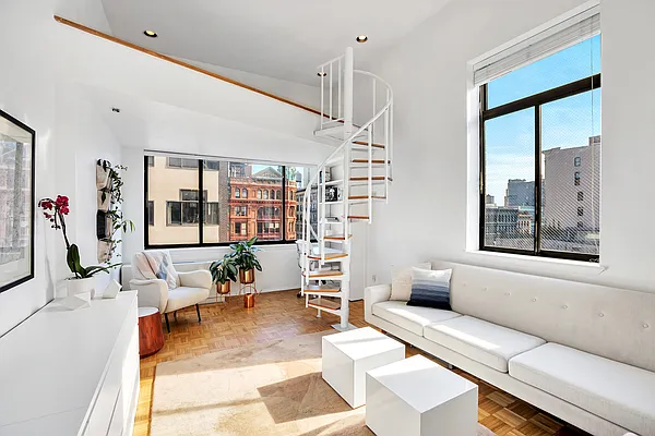 Sold by Compass | media 2