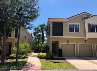 2819 Oakwater Dr, Kissimmee, FL 34747