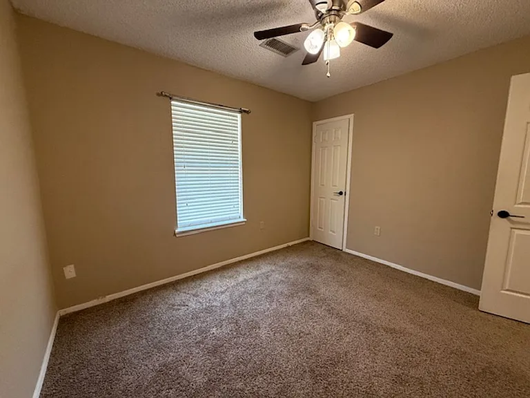 7933 Hearne Dr — Photo 16