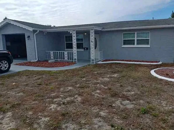 1301 Viking Dr, Holiday, FL 34691