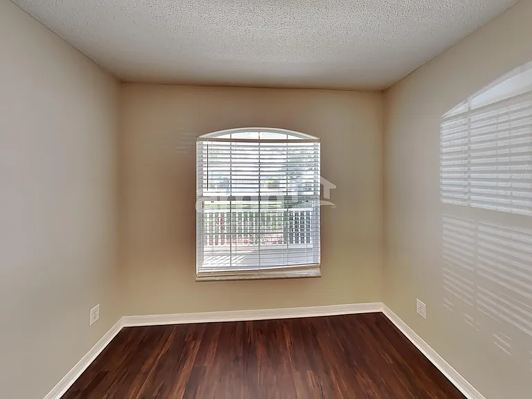 1913 Southern Oak Loop — Photo 11