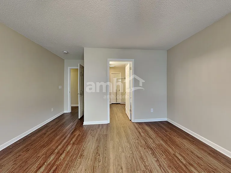 3087 Canterbury Park Dr — Photo 10