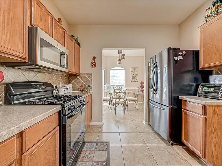 19223 Brook Village Rd — Photo 29