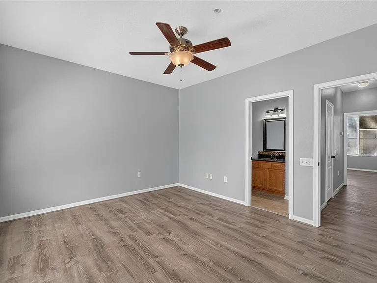 3186 Bayshore Oaks Dr — Photo 50