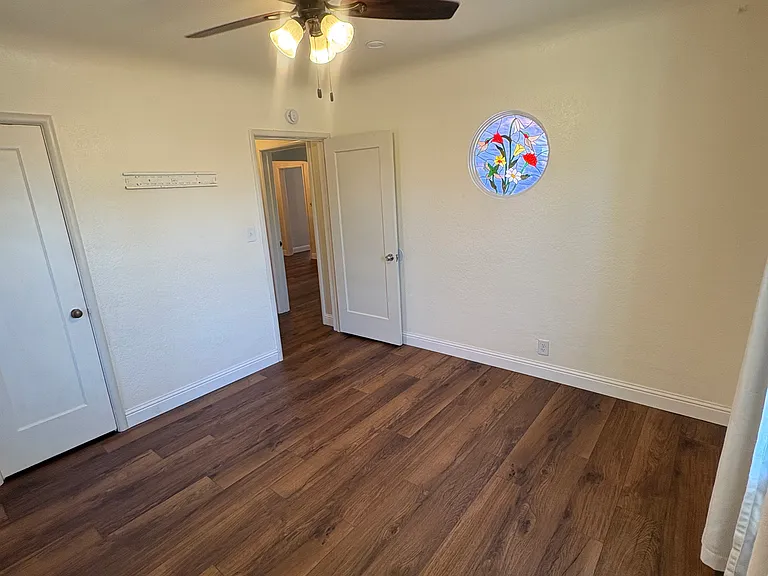 402 W Neville St — Photo 5