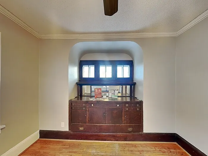 891 Hazelwood St — Photo 5