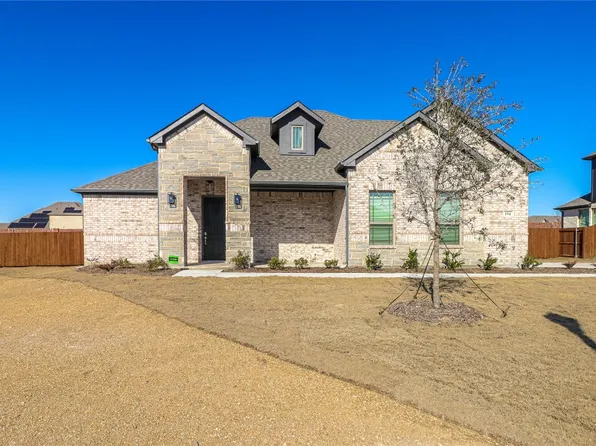 194 Wake Forest Ave, Red Oak, TX 75154