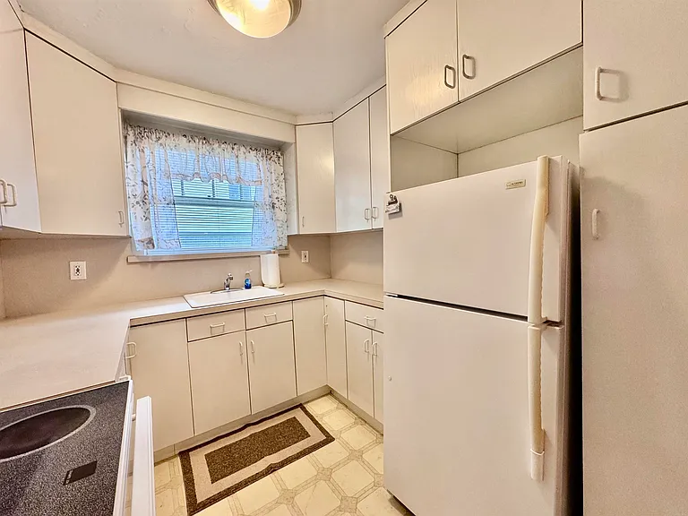 816 Kingsland Ave — Photo 7