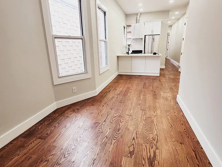 112 Duncan Ave #1C — Photo 4