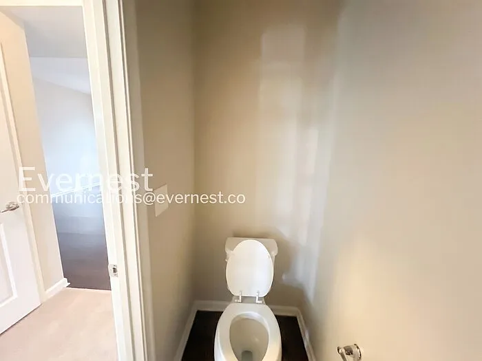 206 Welcombe St — Photo 19