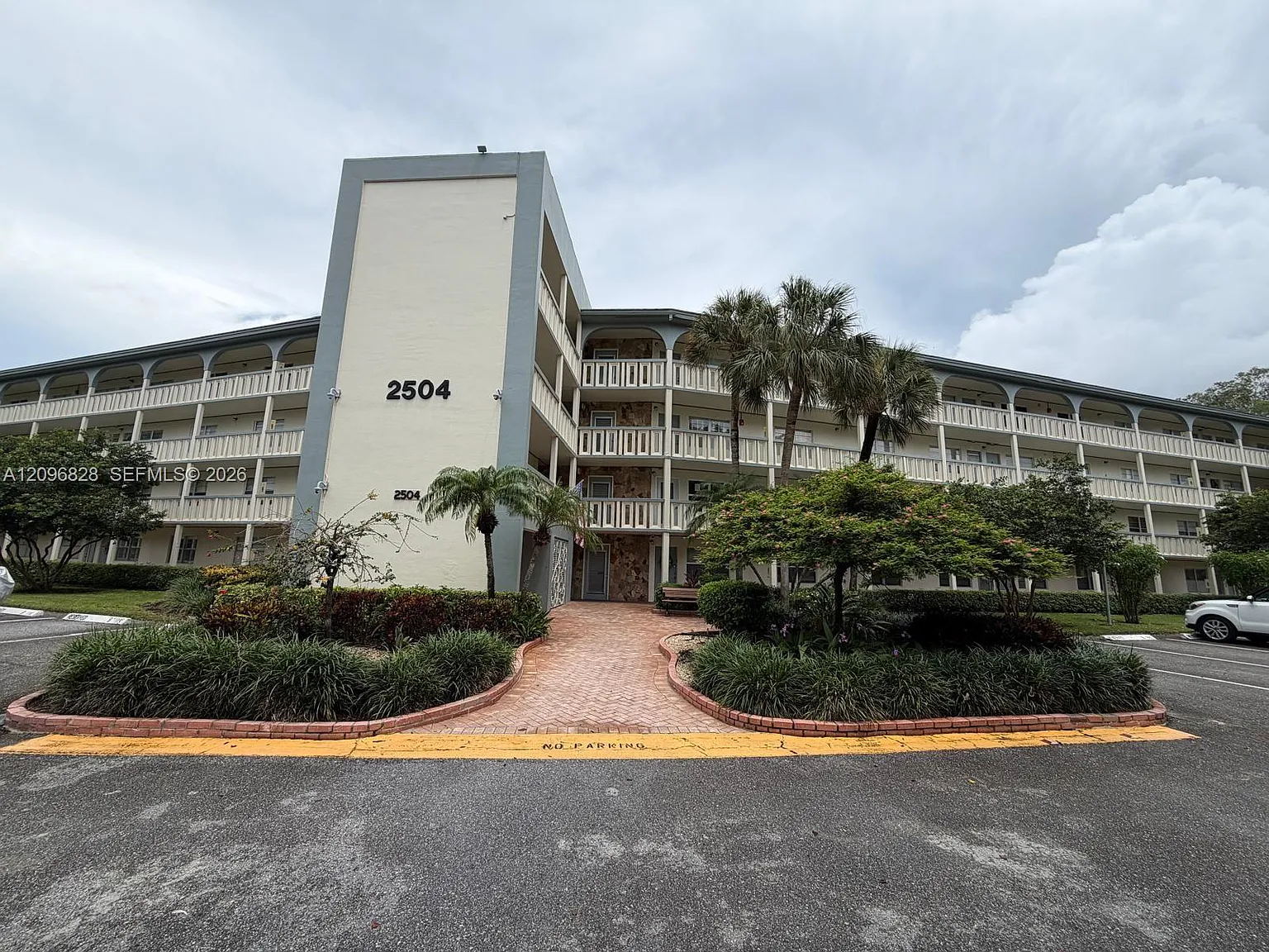 Antigua Village I B Condo — Photo 1