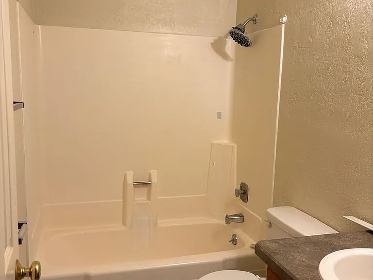 1381 Easy St — Photo 7
