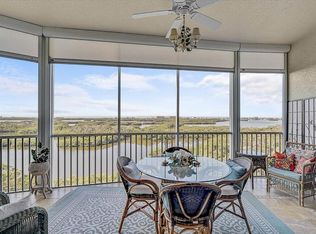 409 N Point Rd APT 902, Osprey, FL 34229