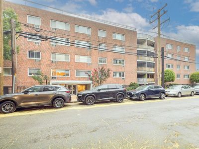 101 Clinton Avenue #2J, Mineola, NY, 11501