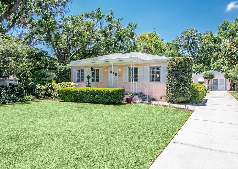 1st image of 6004 N Flora Vista Ave