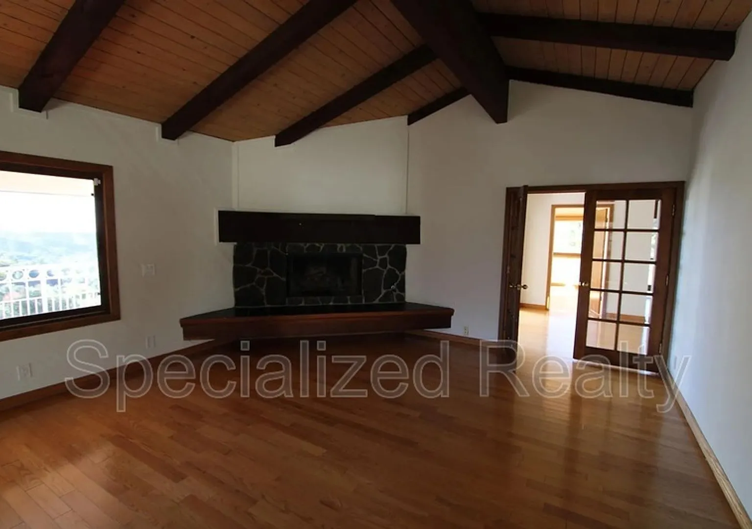 3694 Berwick Drive — Photo 4