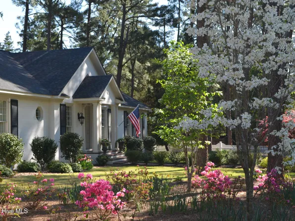 135 Blue Road, Pinehurst, NC 28374