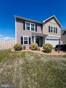 246 Luxor Ct, Bunker Hill, WV, 25413