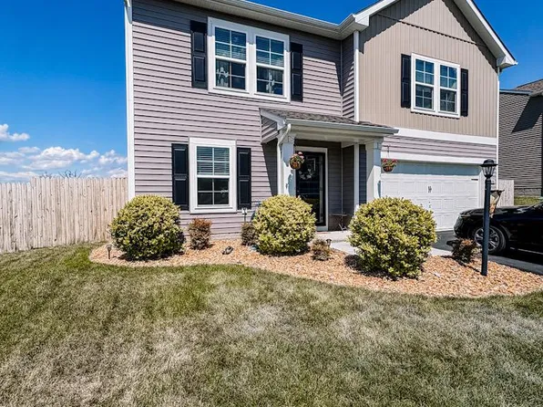 246 Luxor Ct, Bunker Hill, WV 25413